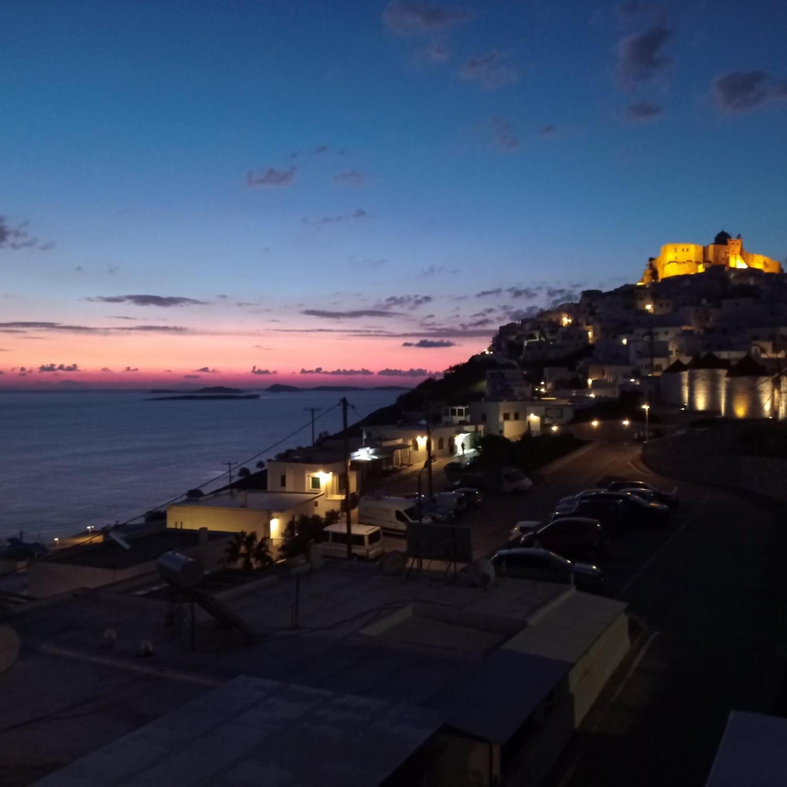 Pera GyalosΘέαστρον - Theastron House With Great View In Chora公寓 外观 照片